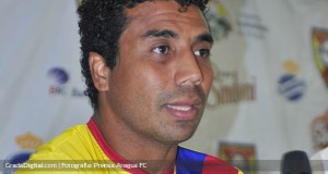 Alexander «Pequeño» Rondón y Javier Villafraz renovaron con el Aragua FC