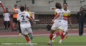 VIDEO | Pese a la derrota de Tucanes, Raúl Vallona logró el golazo