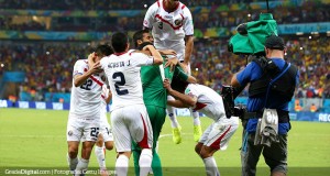 Costa Rica busca la inspiración en el Santos y Pelé