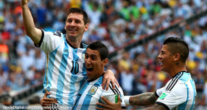 Messi sigue inspirado en una dudosa Argentina