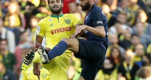 Vizcarrondo volvió al once titular del Nantes frente al PSG
