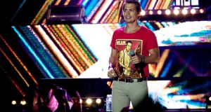Carlos Baute recibe el Premio Latino Oro al mejor cantante iberoamericabo